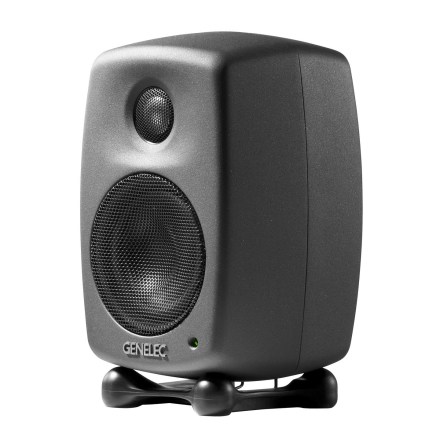 Genelec-8010AP-studijski-monitor-1