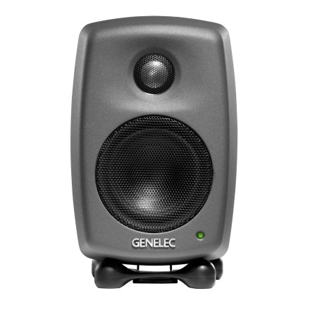 Genelec-8010AP-studijski-monitor