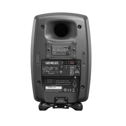 Genelec-8030CP-Studijski-monitor-1
