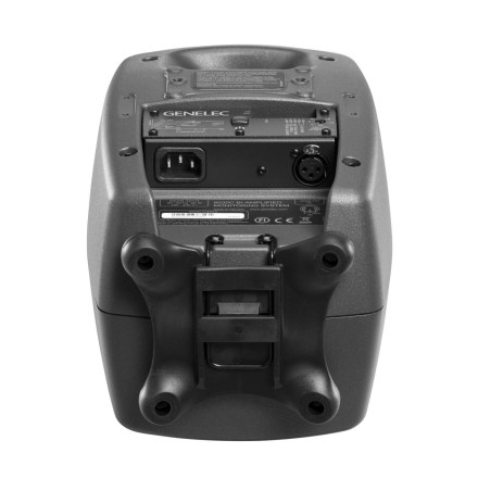 Genelec-8030CP-Studijski-monitor-2