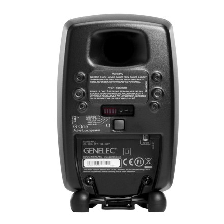 Genelec-G-One-Active-Speaker-crni_2